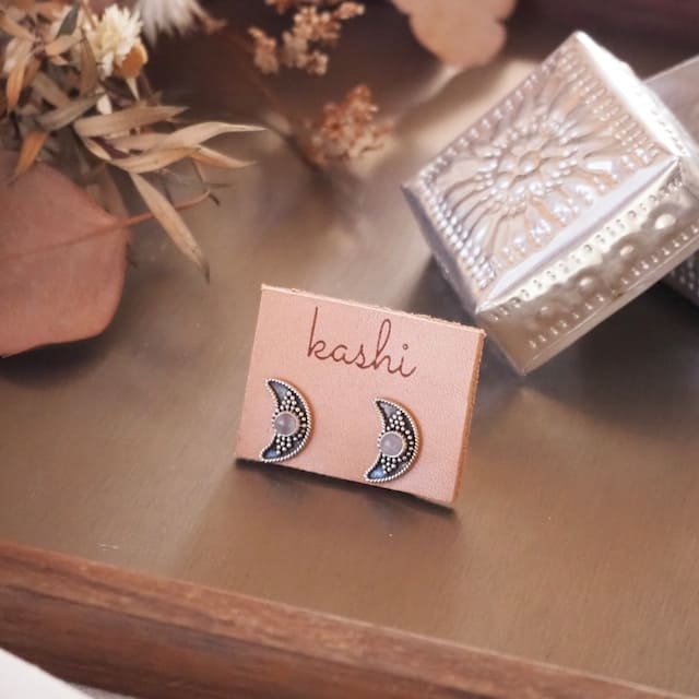 ?LuUna silver?　moon   rosequartz  silver925ピアス