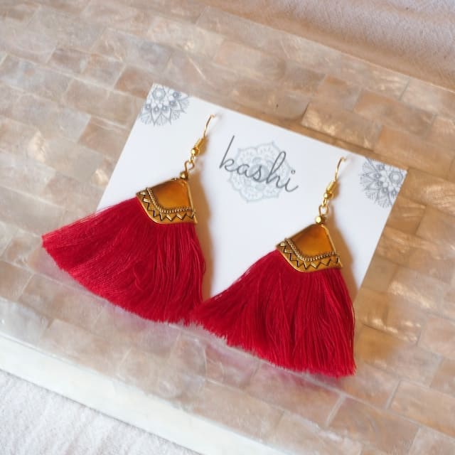 タッセルピアス　ショート　red